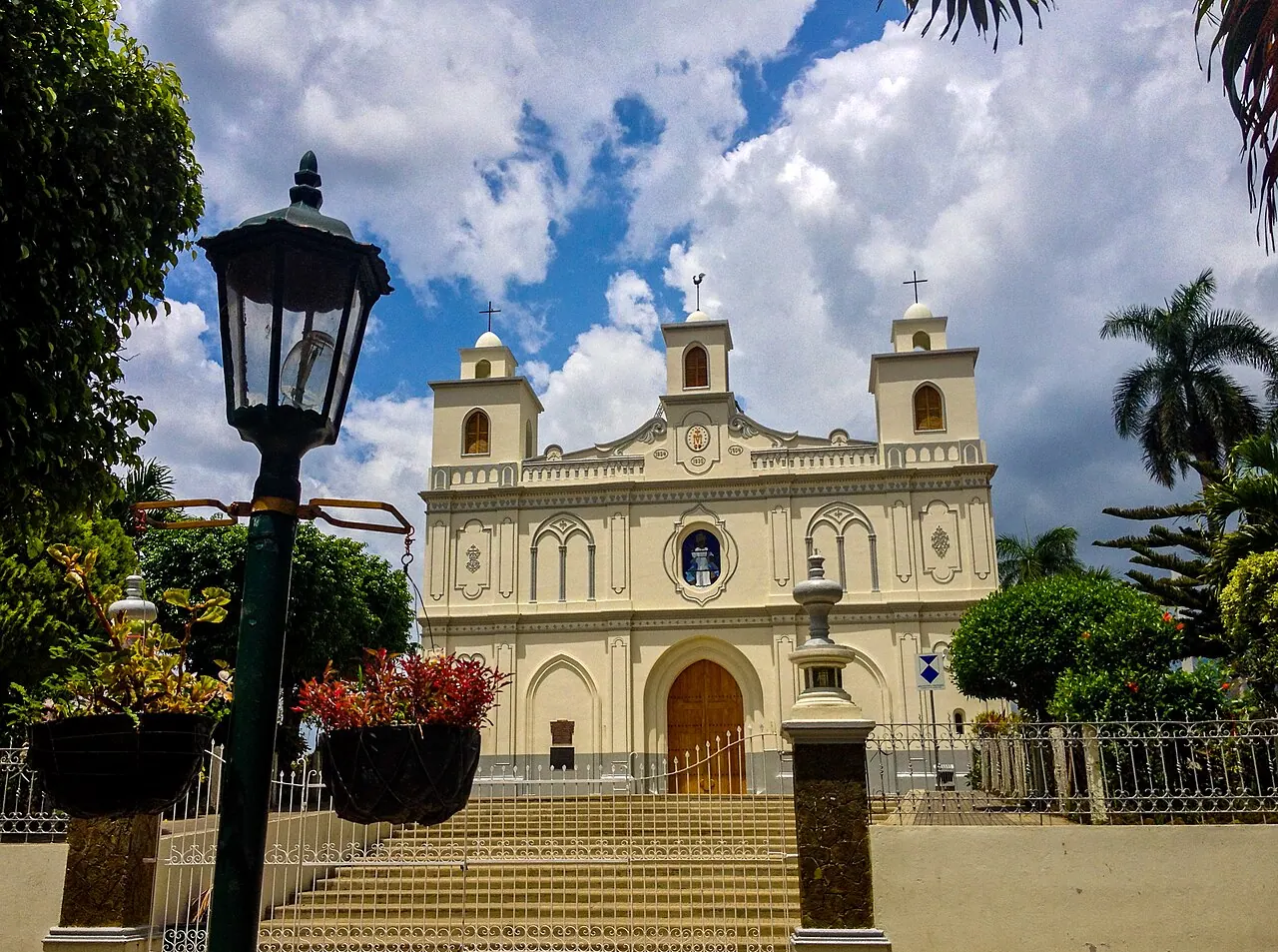 Ahuachapán — destination photograph