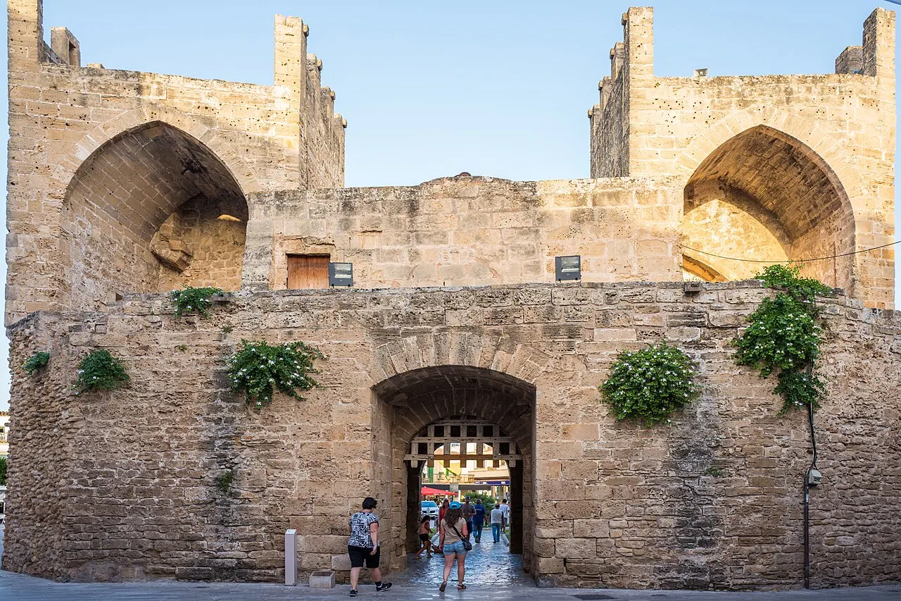 Alcúdia — destination photograph