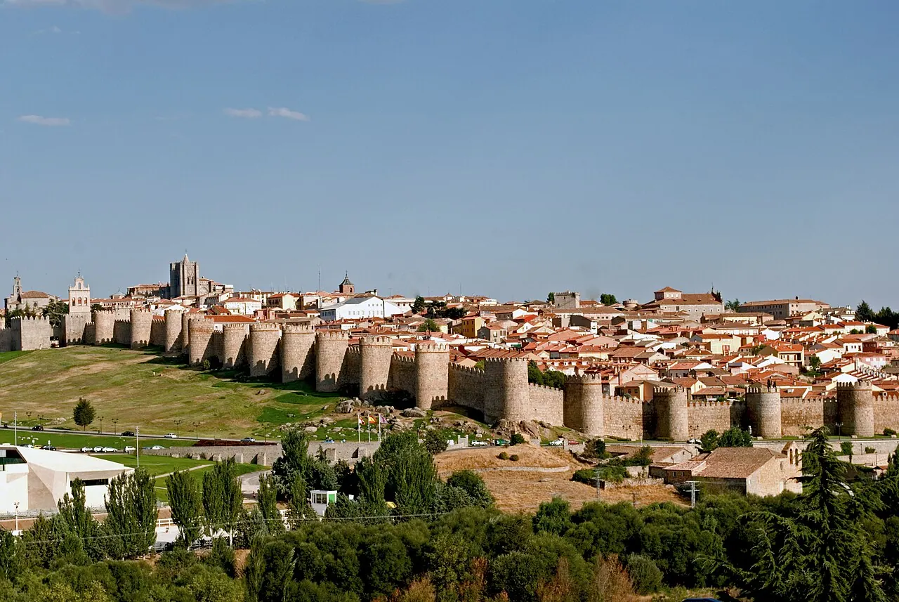 Ávila — destination photograph