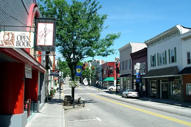Lewisburg — destination photograph