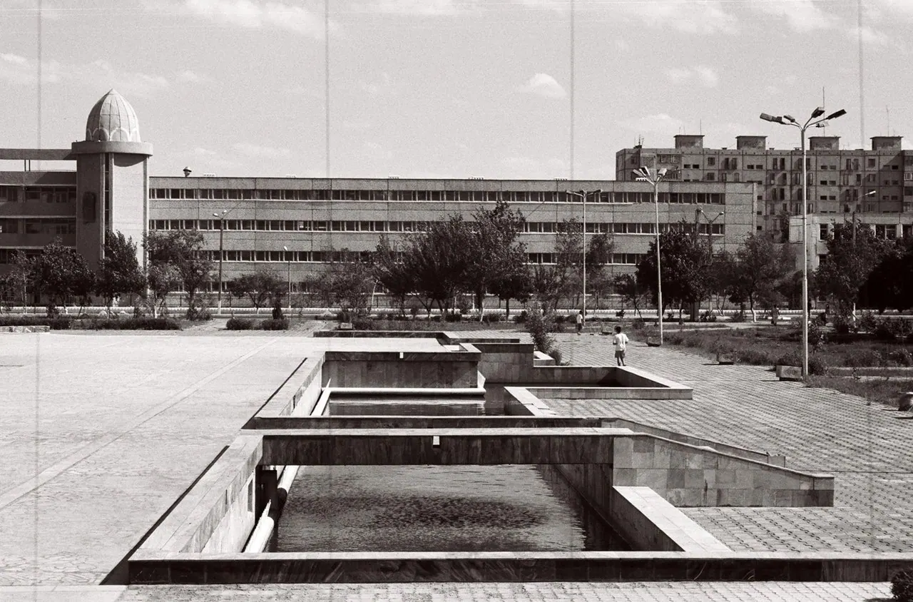 Nukus — destination photograph