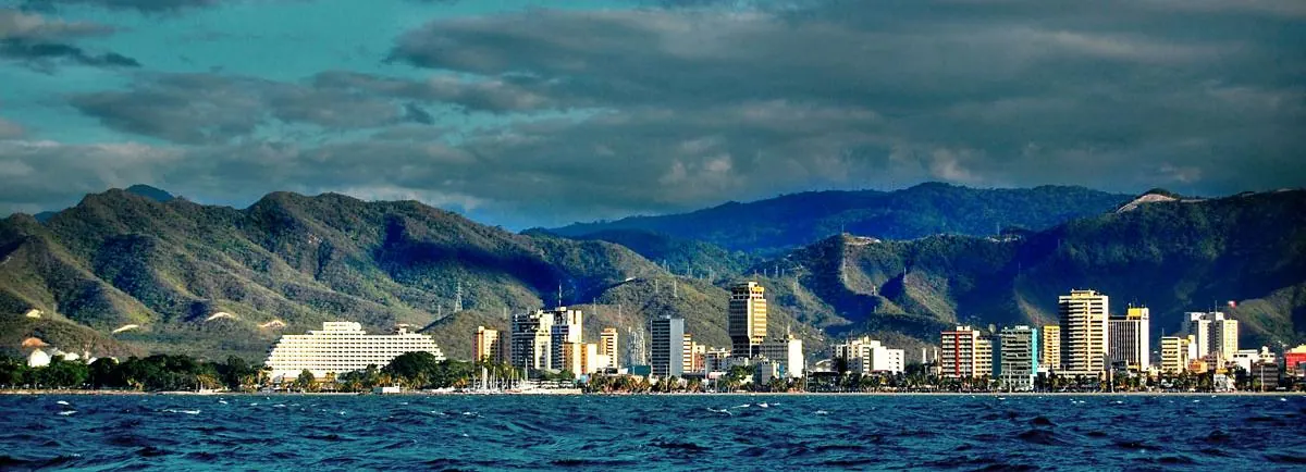Puerto La Cruz — destination photograph