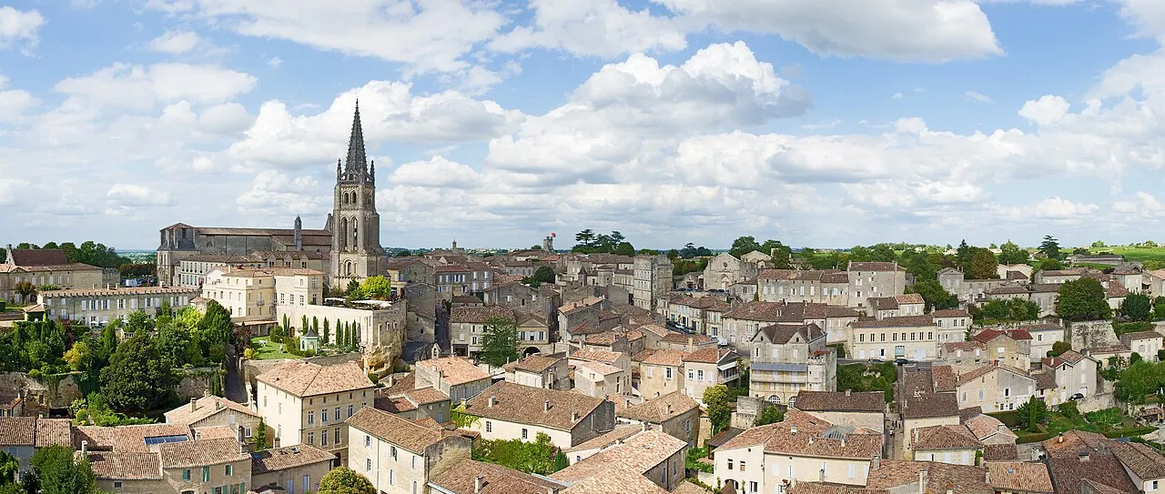 Saint-Émilion — destination photograph