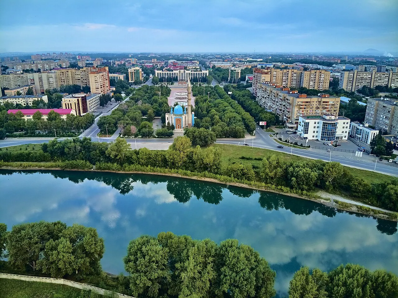 Ust-Kamenogorsk — φωτογραφία της περιοχής