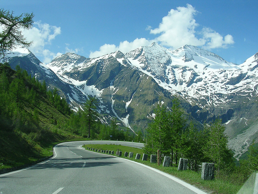 Grossglockner High Alpine Road, looking south. Archive photograph of the road corridor; not a live view of the Hochtor tunnel.