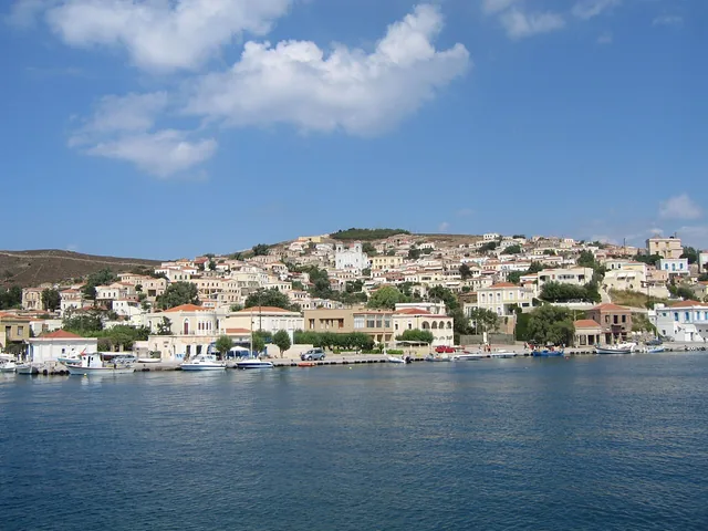 Ο κύριος οικισμός στις Οινούσσες.