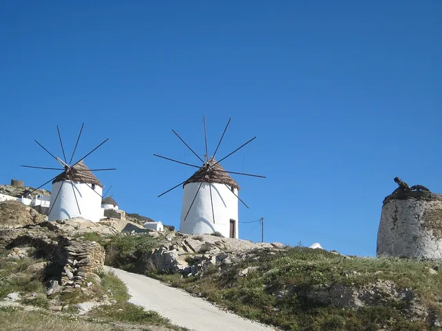 Οι ανεμόμυλοι στην Ίο.