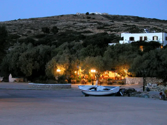 Το λιμάνι των Αρκιών.