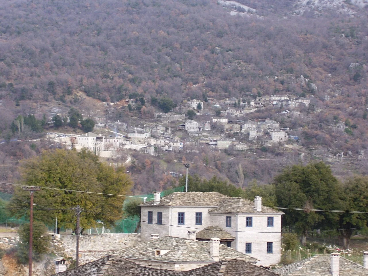 View of the settlement and buildings in Papigo