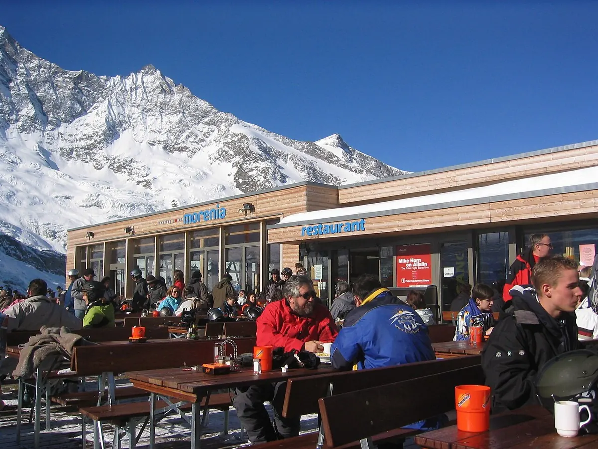Bergrestaurant Morenia über Saas-Fee, Kanton Wallis, Schweiz